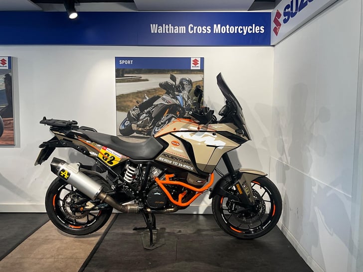 KTM 1090 ADVENTURE 1050