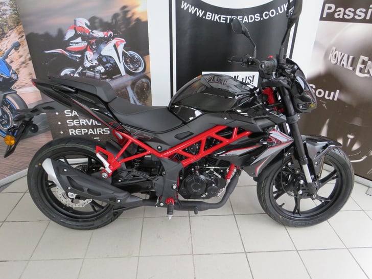 Benelli BN 125