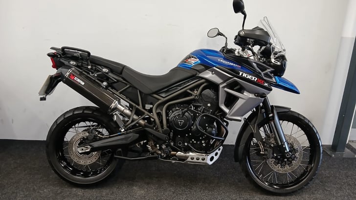Triumph TIGER 800 XCX