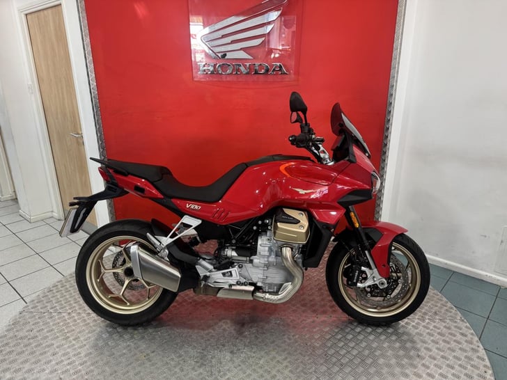 Moto Guzzi V100 MANDELLO