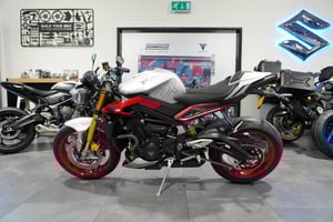 Triumph STREET TRIPLE 765 RX