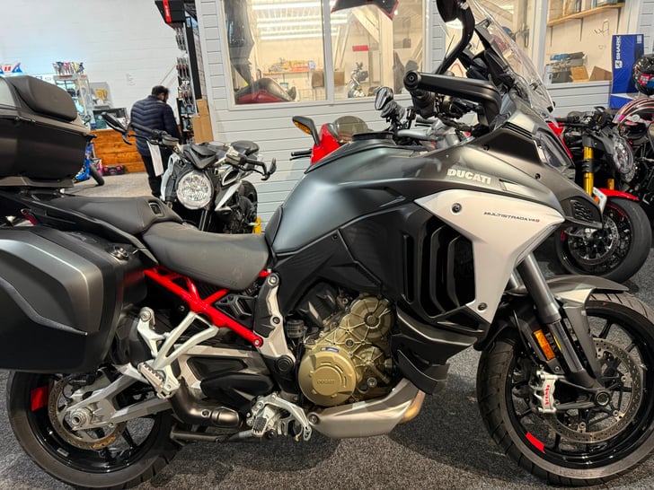 Ducati MULTISTRADA V4 S RADAR