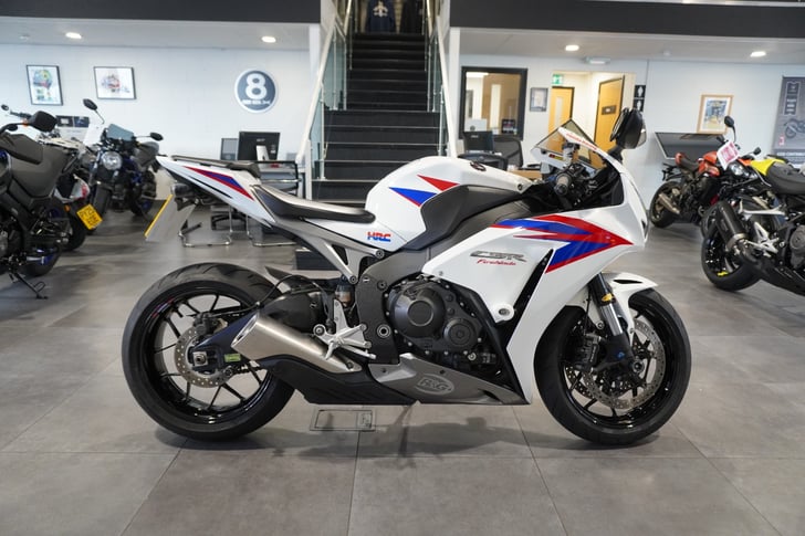 Honda CBR1000RR FIREBLADE