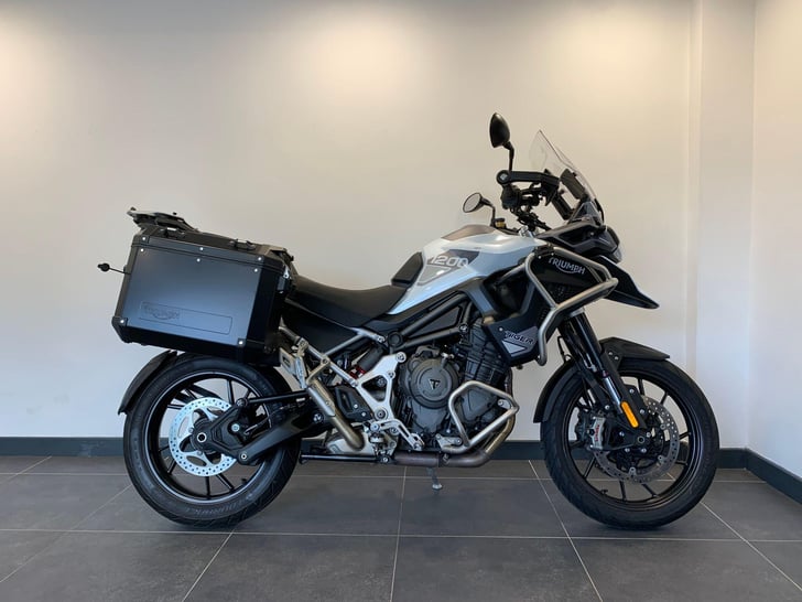 TRIUMPH Tiger 1200 GT