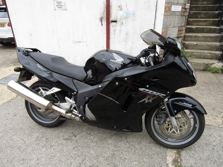 Honda CBR1100XX SUPER BLACKBIRD XX-X