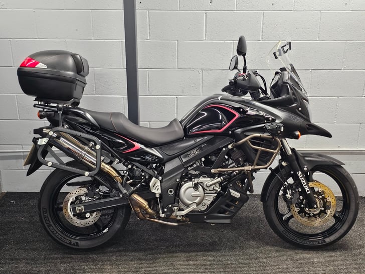 SUZUKI V-STROM 650