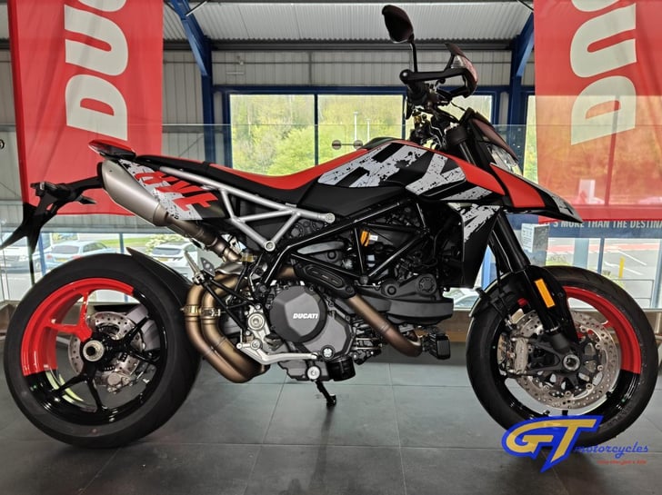 DUCATI HYPERMOTARD 950 RVE