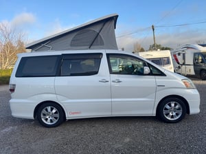 Used Toyota ALPHARD ALPHARD for sale in Preston | Image 2