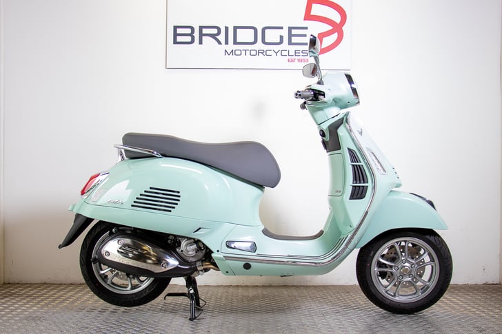 VESPA GTS 300 HPE