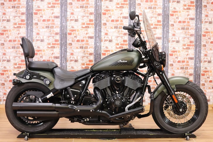 Indian Motorcycle CHIEF BOBBER DARK HORSE