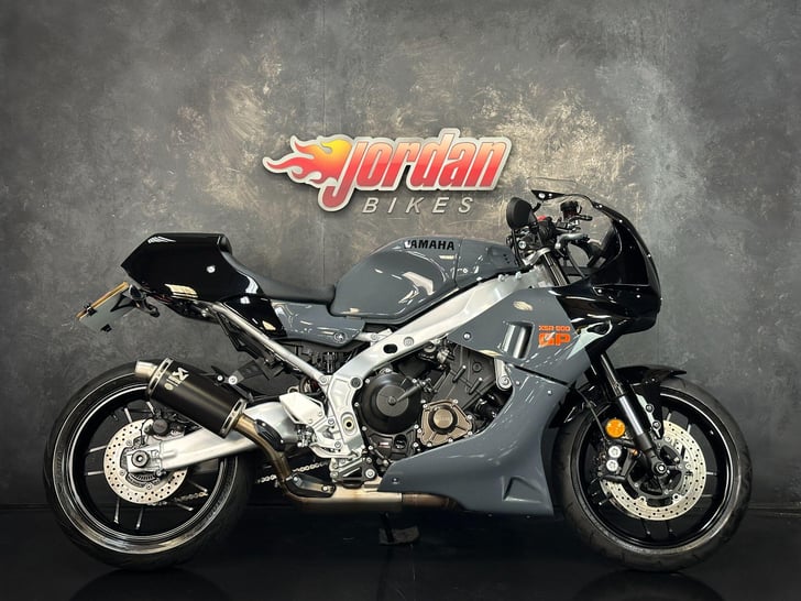 YAMAHA XSR900 900 GP SPORT HERITAGE