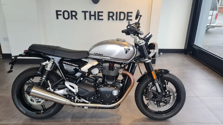Triumph SPEED TWIN 1200