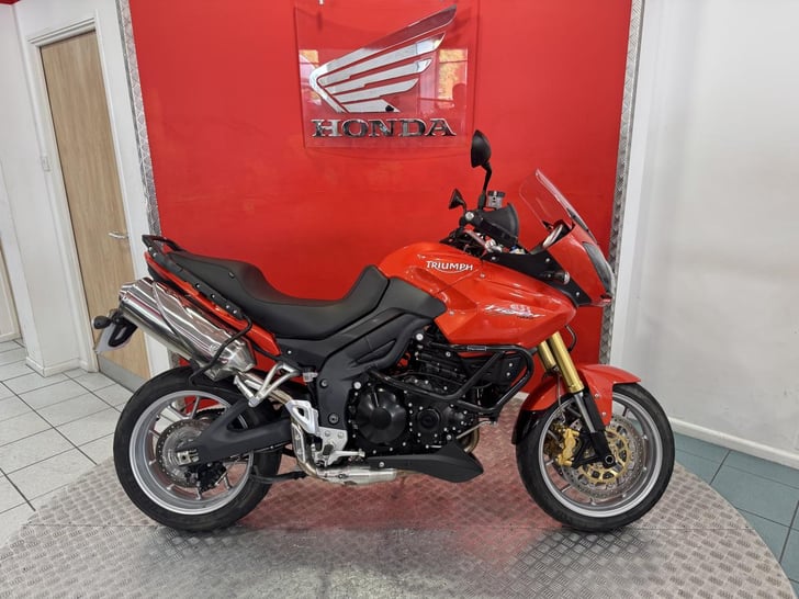 Triumph TIGER 1050