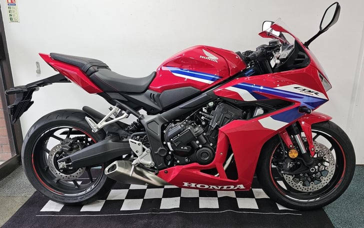 Honda CBR650R E-CLUTCH