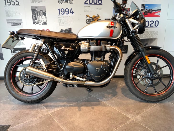 Triumph STREET TWIN