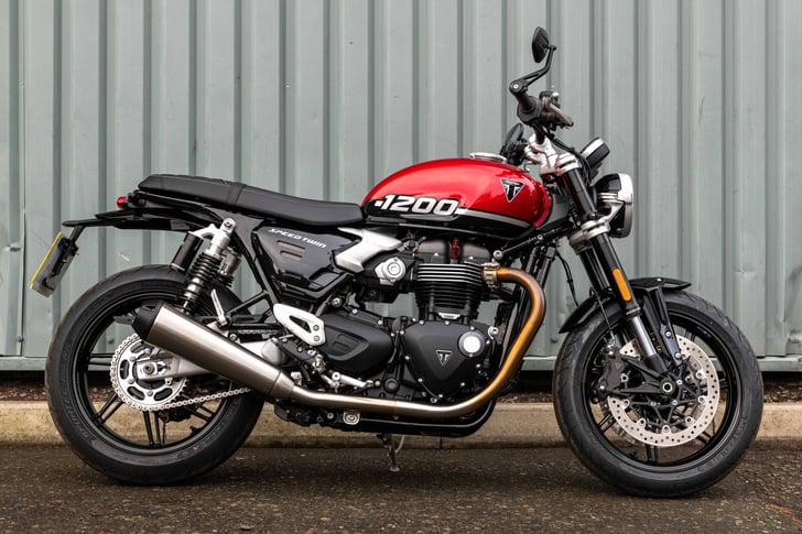 TRIUMPH SPEED TWIN 1200 RS