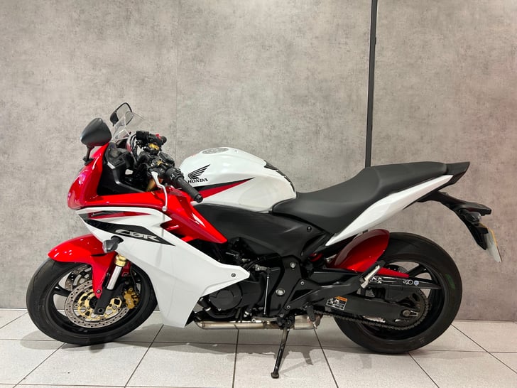 HONDA CBR600F