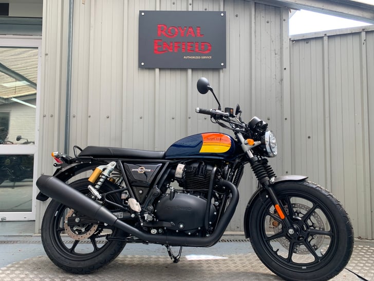 Royal Enfield INTERCEPTOR 650