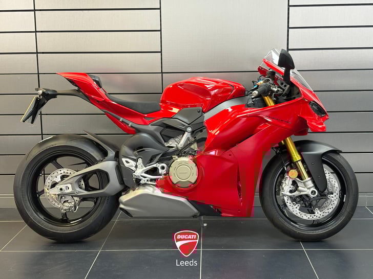 Ducati PANIGALE V4 S