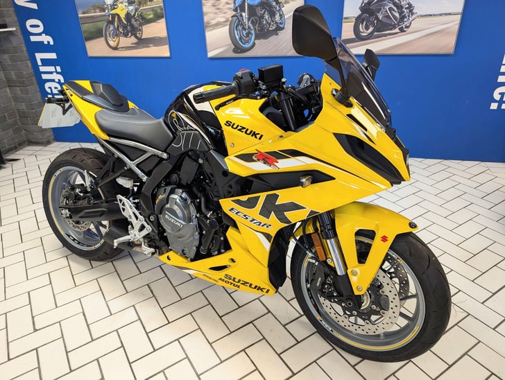 SUZUKI GSX-8R 800 KIIRO EURO 5