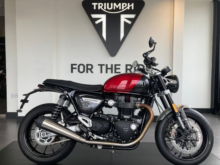 Triumph SPEED TWIN 1200