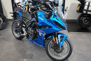 Suzuki GSX-8R