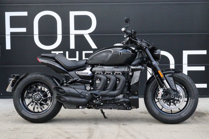 Triumph ROCKET 3 STORM R