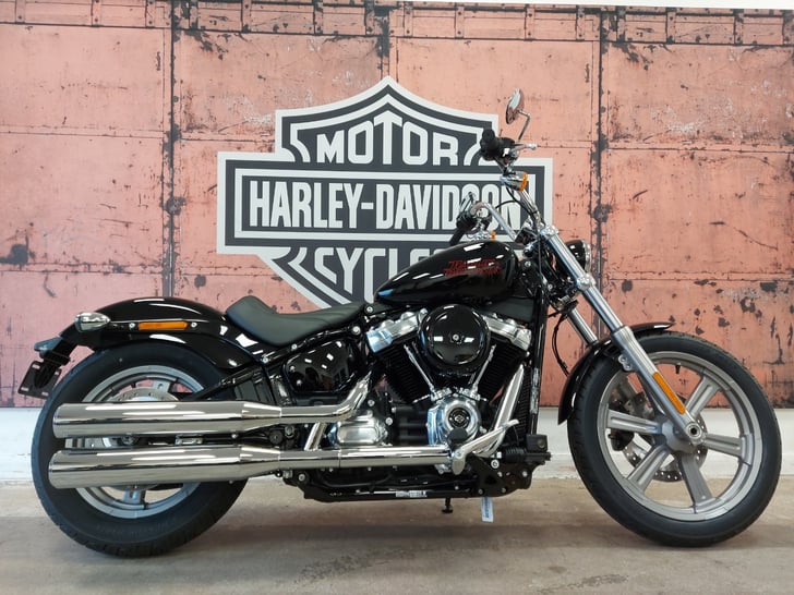 HARLEY-DAVIDSON SOFTAIL FXST STANDARD