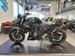 Suzuki GSX-8S