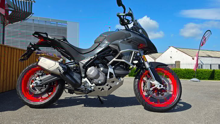 Ducati MULTISTRADA V2 S