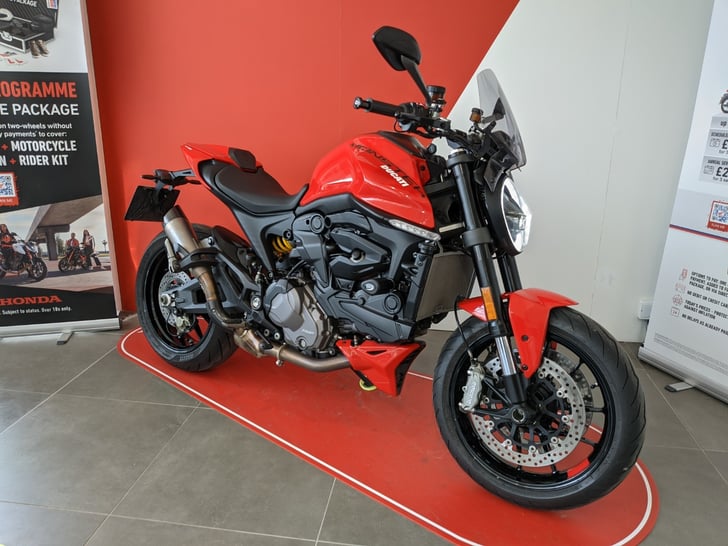 Ducati MONSTER