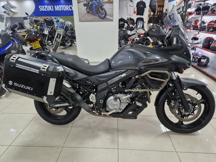 SUZUKI V-STROM 650