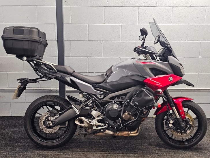 Yamaha TRACER 900