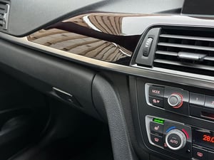 Used BMW 3 SERIES 3 SERIES 2.0 320I M SPORT AUTO XDRIVE EURO 6 (S/S) 4DR for sale in Chesterfield | Image 3