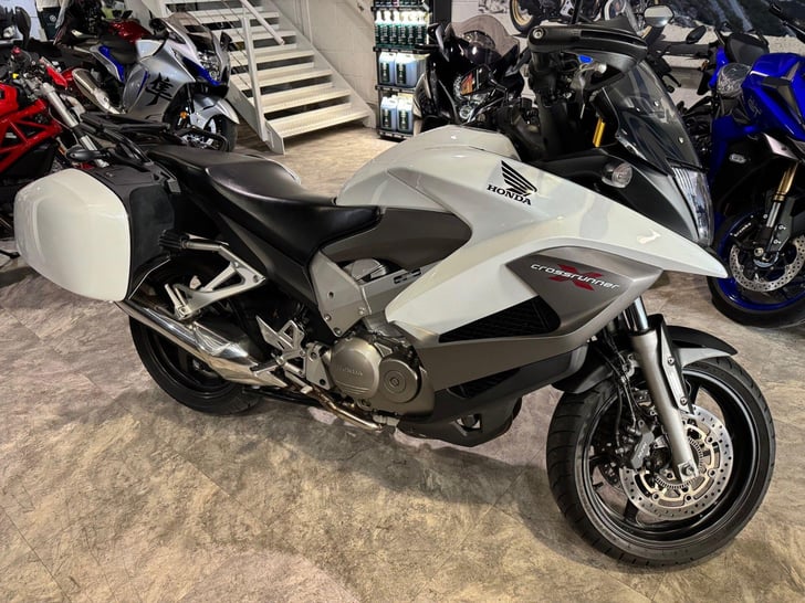 HONDA VFR800X CROSSRUNNER 800