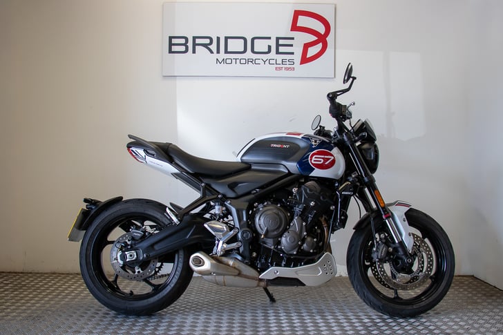 Triumph TRIDENT 660 TRIPLE TRIBUTE EDITION