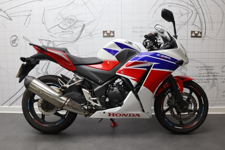 Honda CBR300RA 