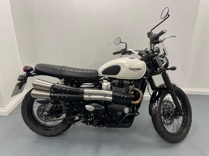 TRIUMPH STREET SCRAMBLER