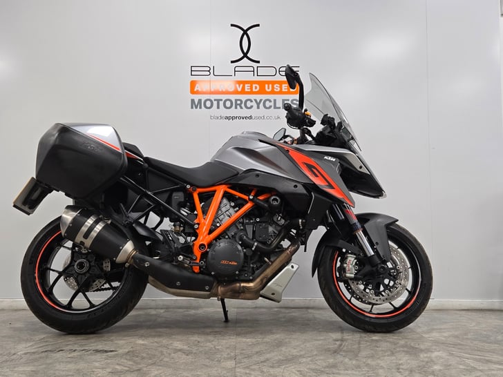 KTM 1290 SUPER DUKE GT