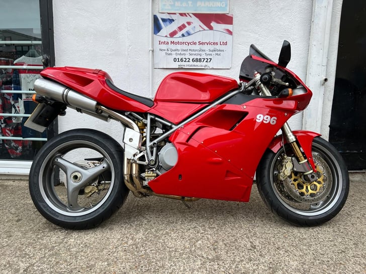 Ducati 996