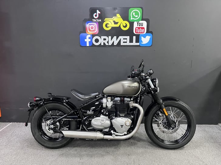 Triumph BONNEVILLE BOBBER