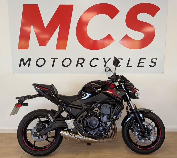 Kawasaki Z650 SUPERNAKED
