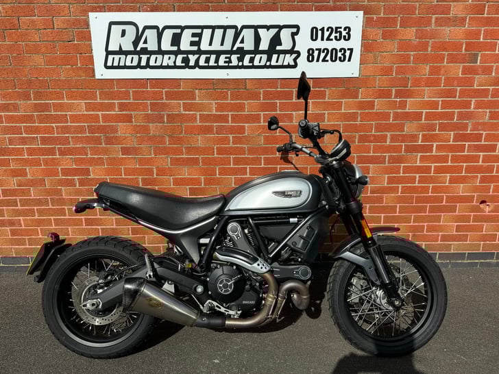 Ducati SCRAMBLER STREET CLASSIC
