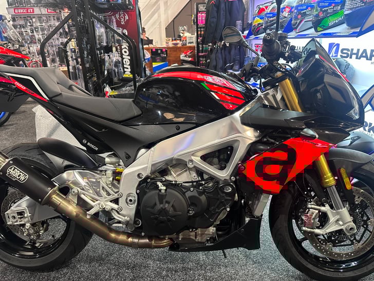 Aprilia TUONO V4 1100