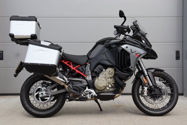 Ducati MULTISTRADA V4 S