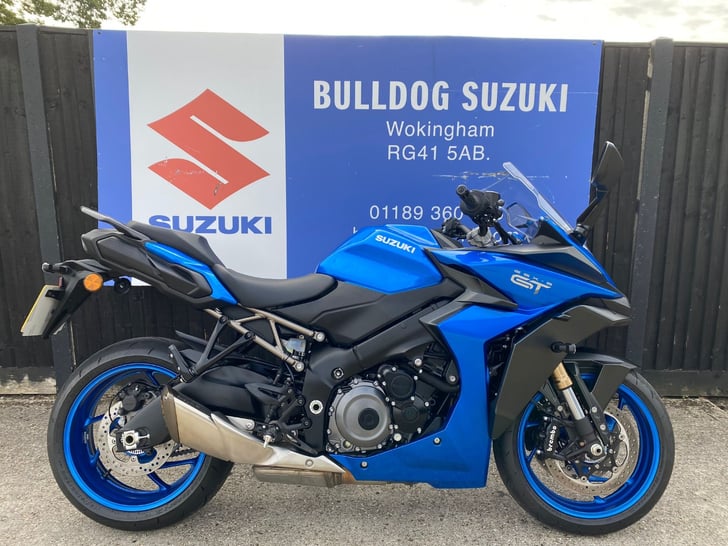 Suzuki GSX-S1000GT+