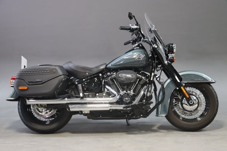 Harley-Davidson SOFTAIL FLHCS HERITAGE CLASSIC 114