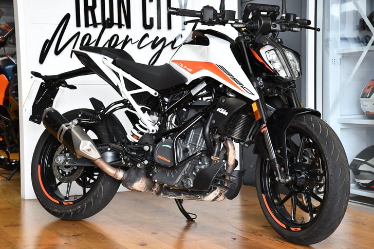 KTM 390 DUKE