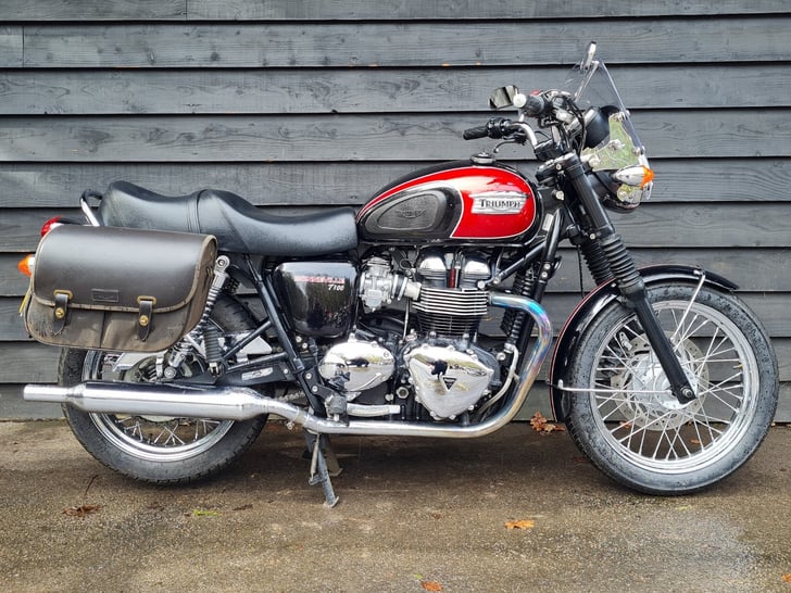 Triumph bonneville store second hand