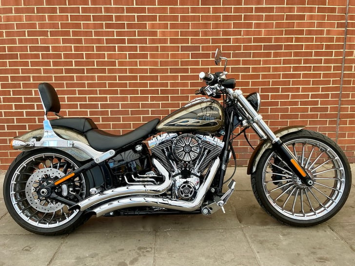 HARLEY-DAVIDSON FXBR BREAKOUT